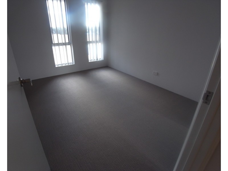 4 Labuan Way, Clarkson WA 6030