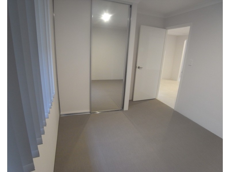 4 Labuan Way, Clarkson WA 6030