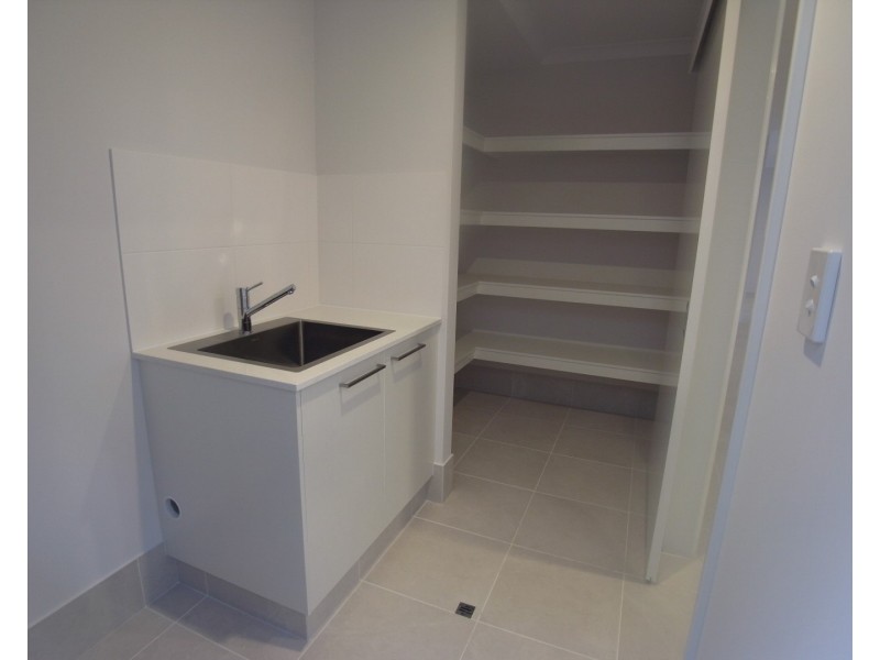 4 Labuan Way, Clarkson WA 6030