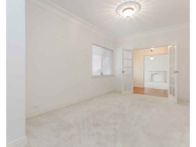 9 Barletta Place, Mindarie WA 6030