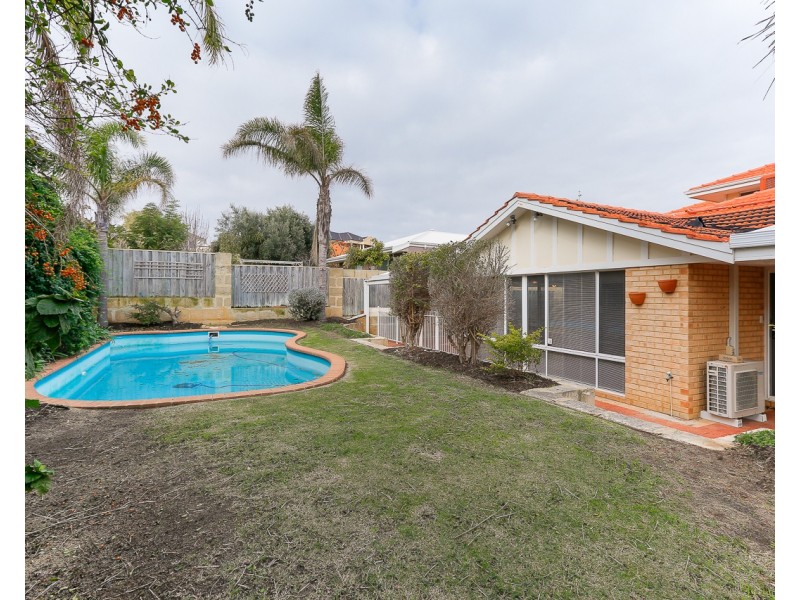 9 Barletta Place, Mindarie WA 6030