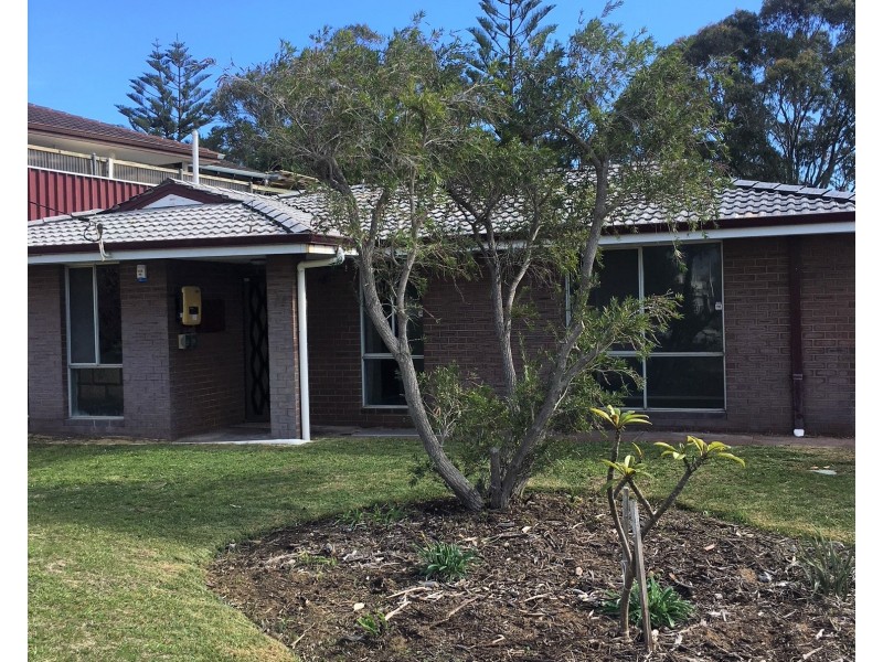 15 Gumblossom Way, Quinns Rocks WA 6030