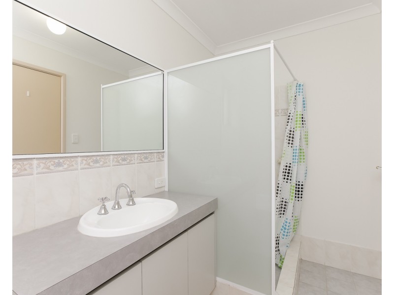 16 Glendevon Turn, Kinross WA 6028