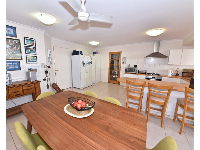 12 Arthurs Vale, Quinns Rocks WA 6030