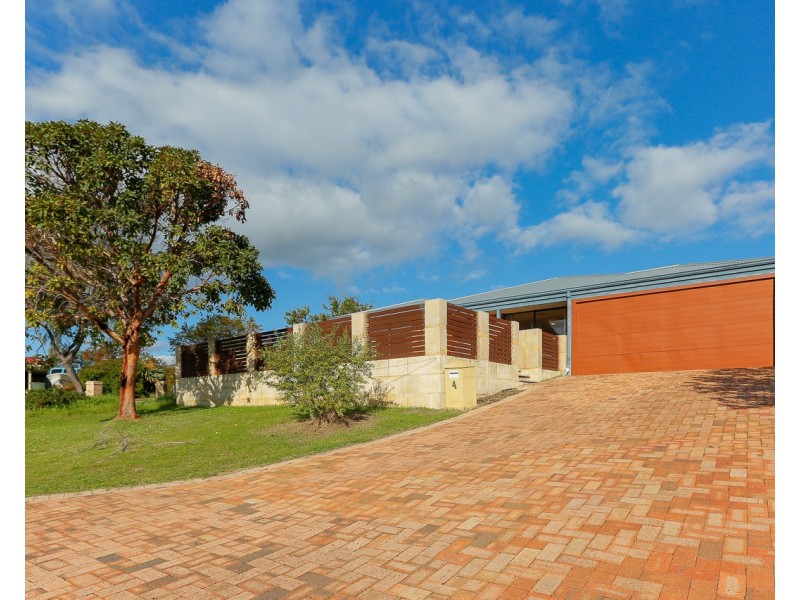 4 Cleland Close, Clarkson WA 6030