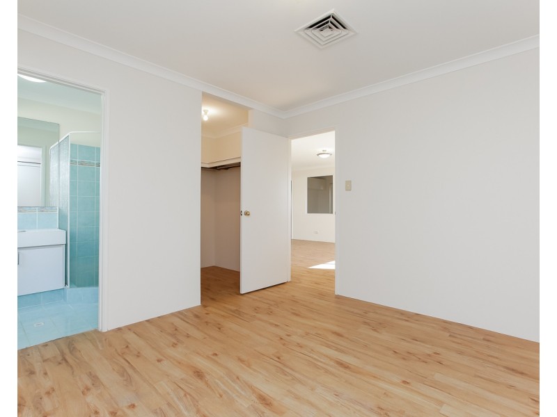 4 Cleland Close, Clarkson WA 6030