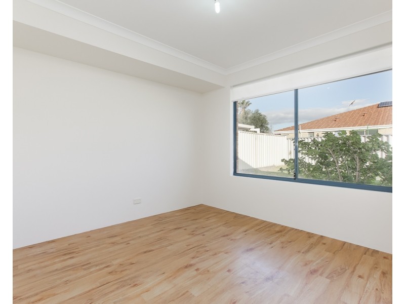 4 Cleland Close, Clarkson WA 6030