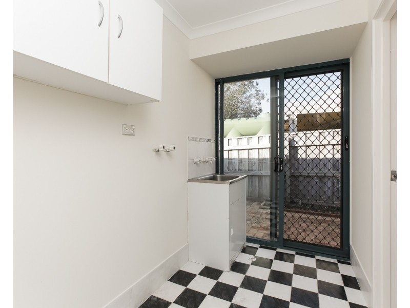 4 Cleland Close, Clarkson WA 6030