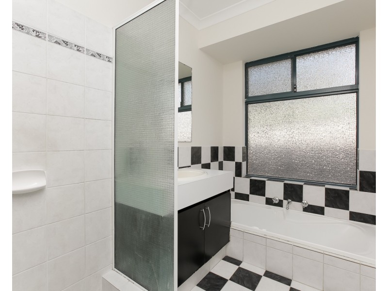 4 Cleland Close, Clarkson WA 6030