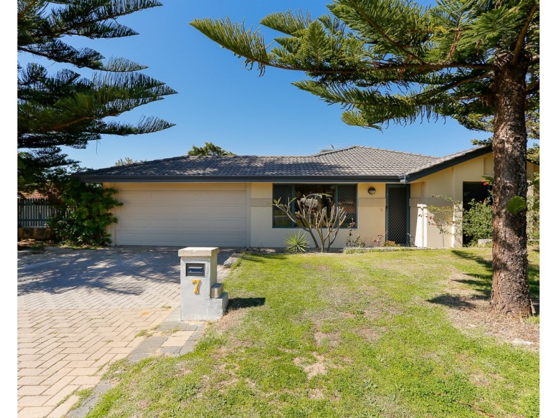 7 Whiston Crescent, Clarkson WA 6030