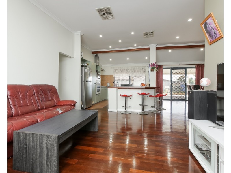 7 Whiston Crescent, Clarkson WA 6030