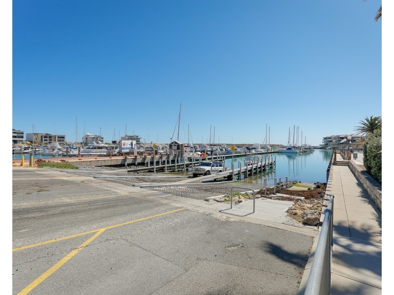 26 Ocean Falls Boulevard, Mindarie WA 6030