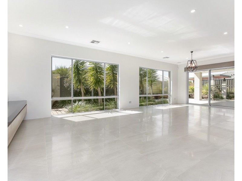 3 Longstaff Avenue, Alkimos WA 6038