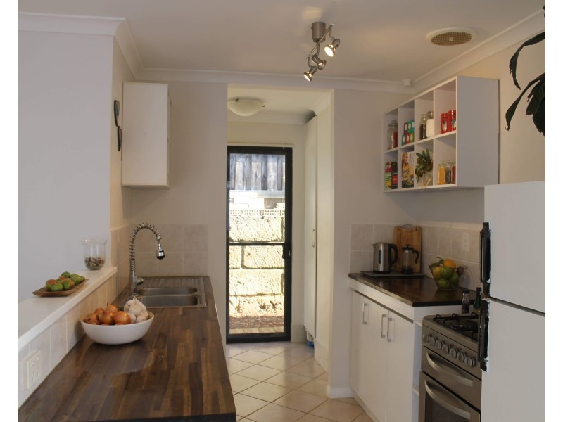 14 Durrington Glade, Clarkson WA 6030