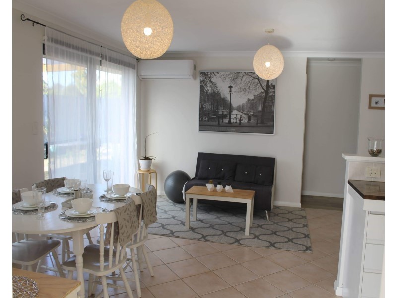 14 Durrington Glade, Clarkson WA 6030