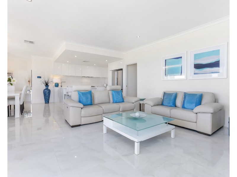 12 Seascape Road, Jindalee WA 6036