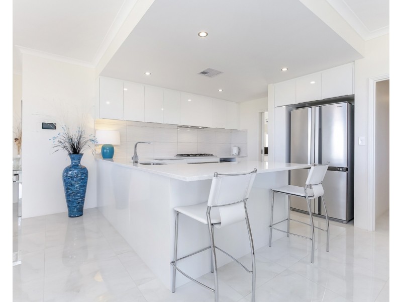 12 Seascape Road, Jindalee WA 6036