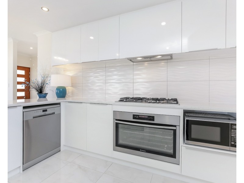 12 Seascape Road, Jindalee WA 6036