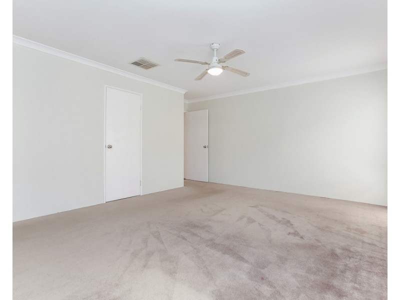 35 Fairbourne Approach, Butler WA 6036
