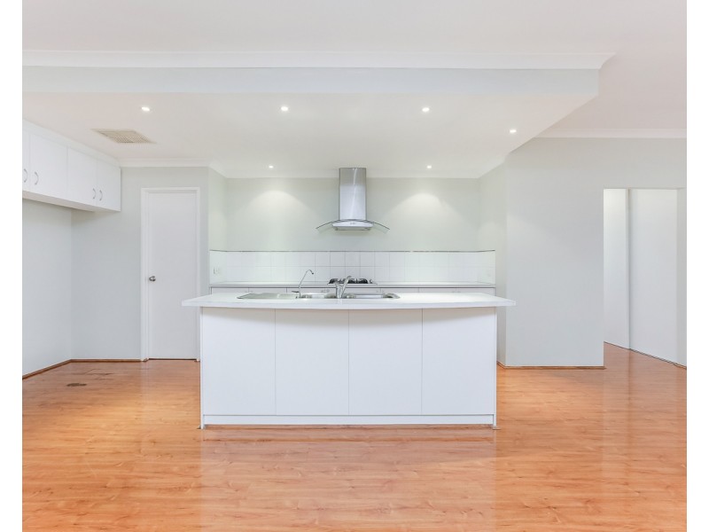 35 Fairbourne Approach, Butler WA 6036