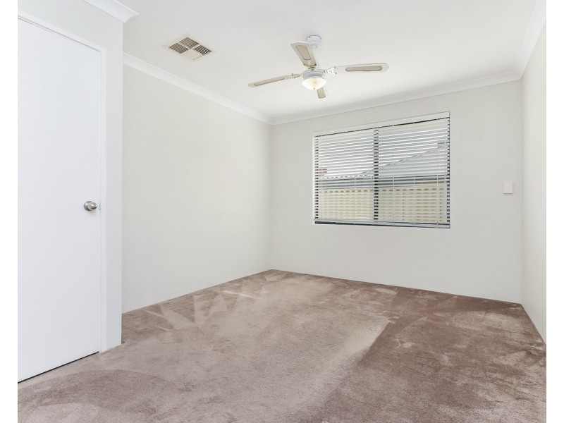35 Fairbourne Approach, Butler WA 6036