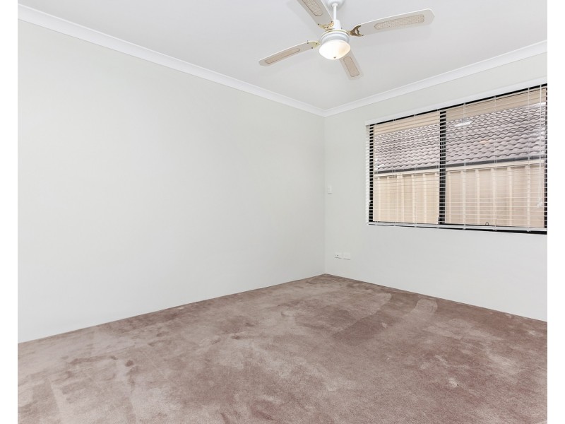 35 Fairbourne Approach, Butler WA 6036