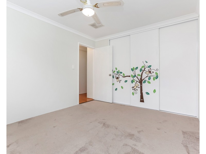 35 Fairbourne Approach, Butler WA 6036