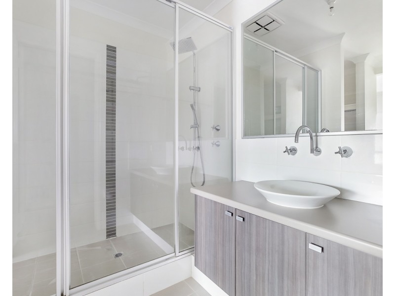 55 Roulettes Parade, Clarkson WA 6030