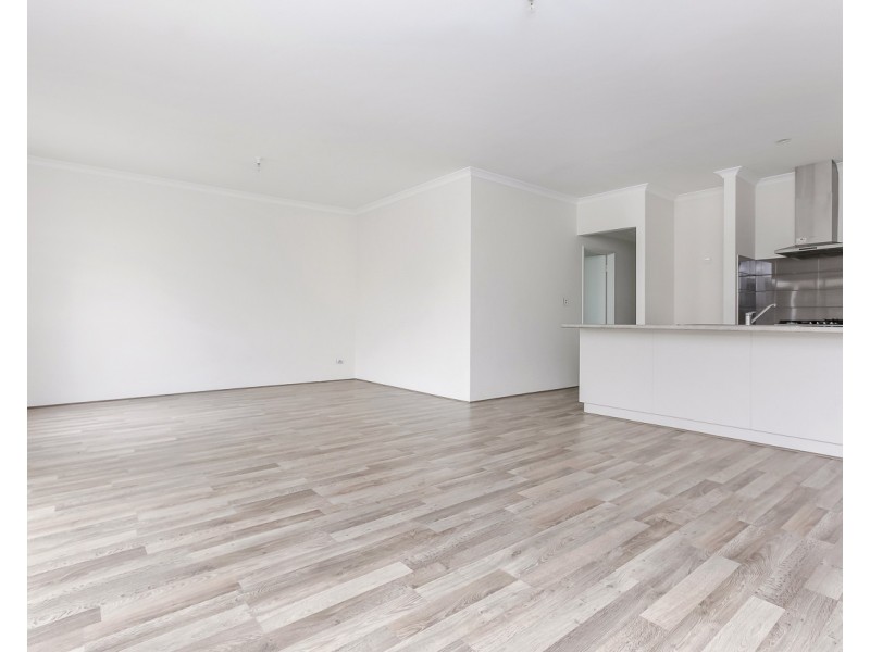 55 Roulettes Parade, Clarkson WA 6030