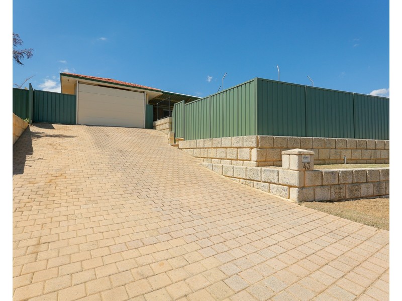 43 Kinglassie Circle, Kinross WA 6028