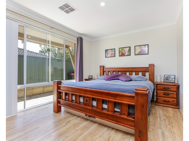 43 Kinglassie Circle, Kinross WA 6028