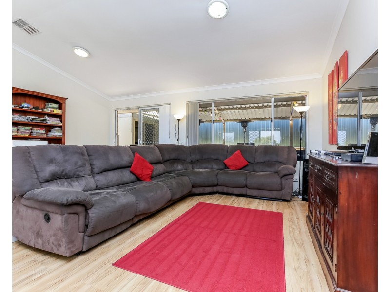 43 Kinglassie Circle, Kinross WA 6028