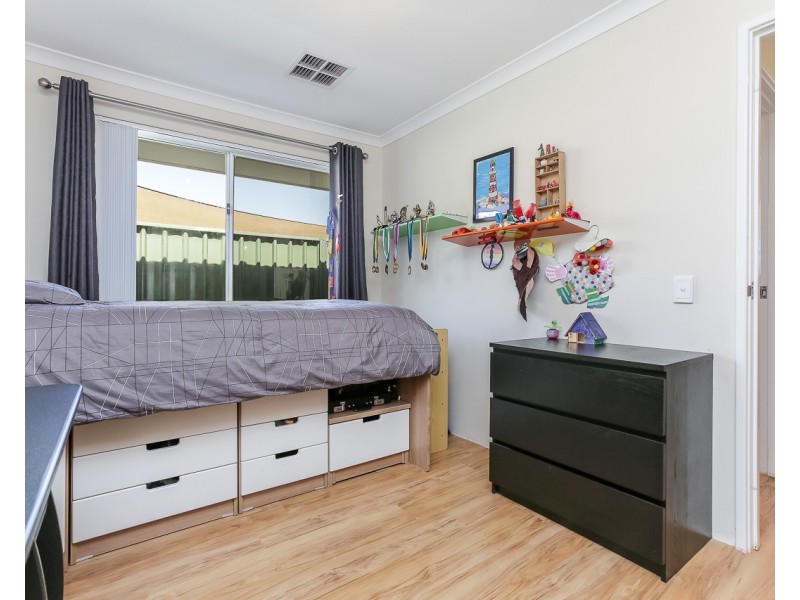 43 Kinglassie Circle, Kinross WA 6028