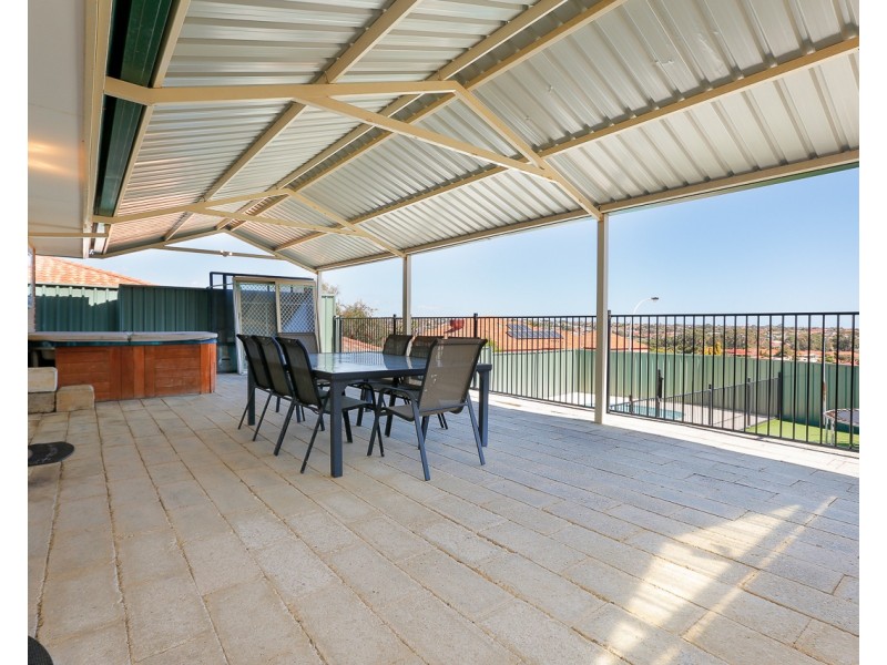 43 Kinglassie Circle, Kinross WA 6028