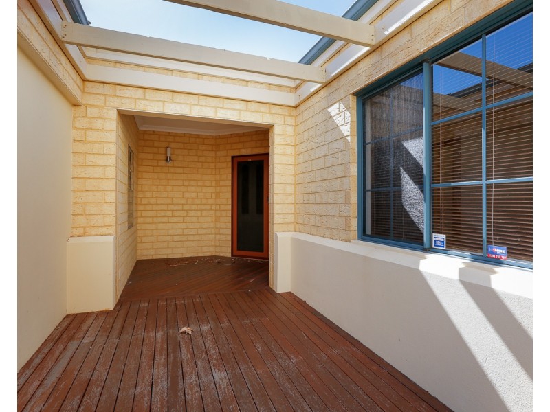 9 Caldera Close, Mindarie WA 6030