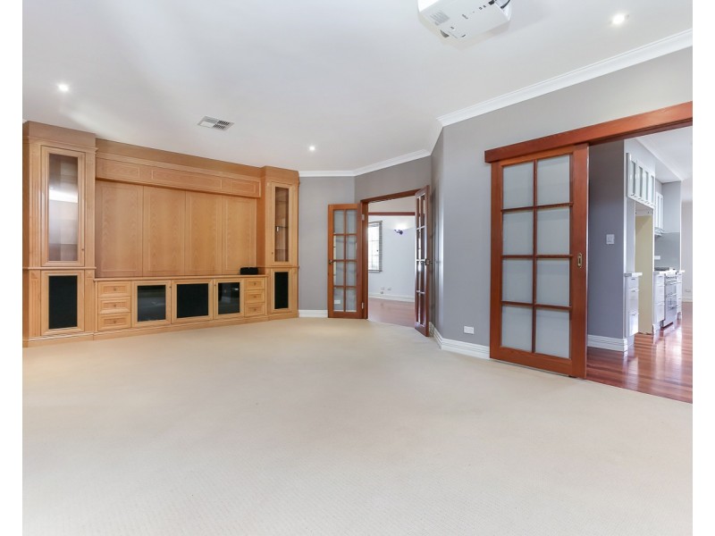 9 Caldera Close, Mindarie WA 6030