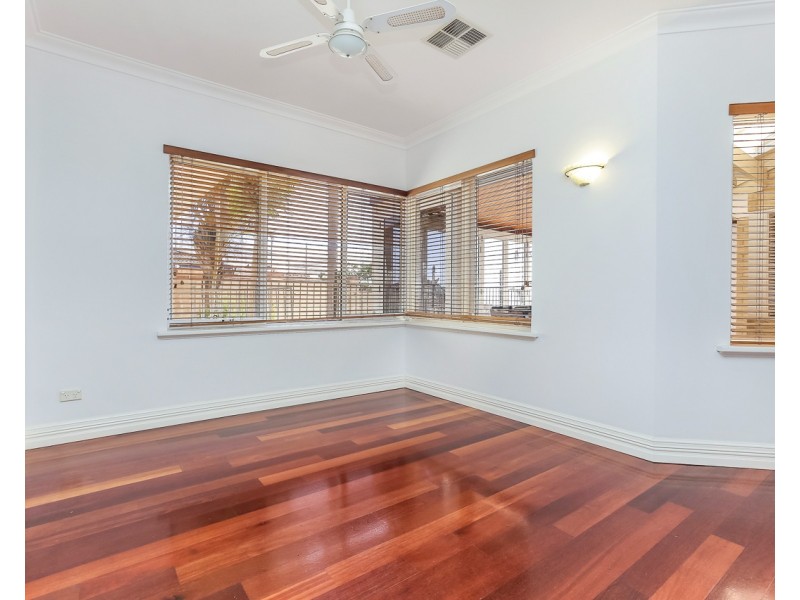 9 Caldera Close, Mindarie WA 6030