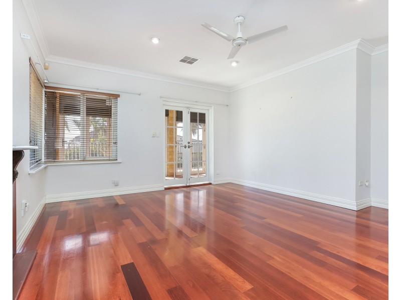 9 Caldera Close, Mindarie WA 6030