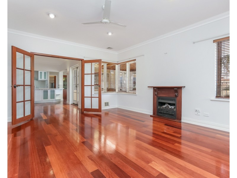 9 Caldera Close, Mindarie WA 6030