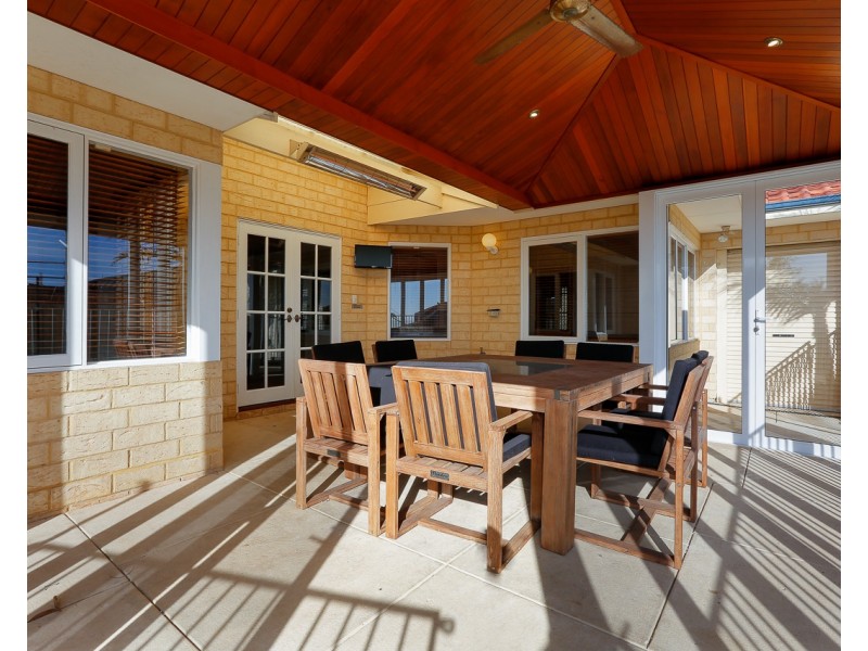 9 Caldera Close, Mindarie WA 6030