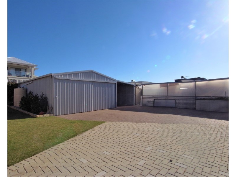 17  Hazel Avenue, Quinns Rocks WA 6030