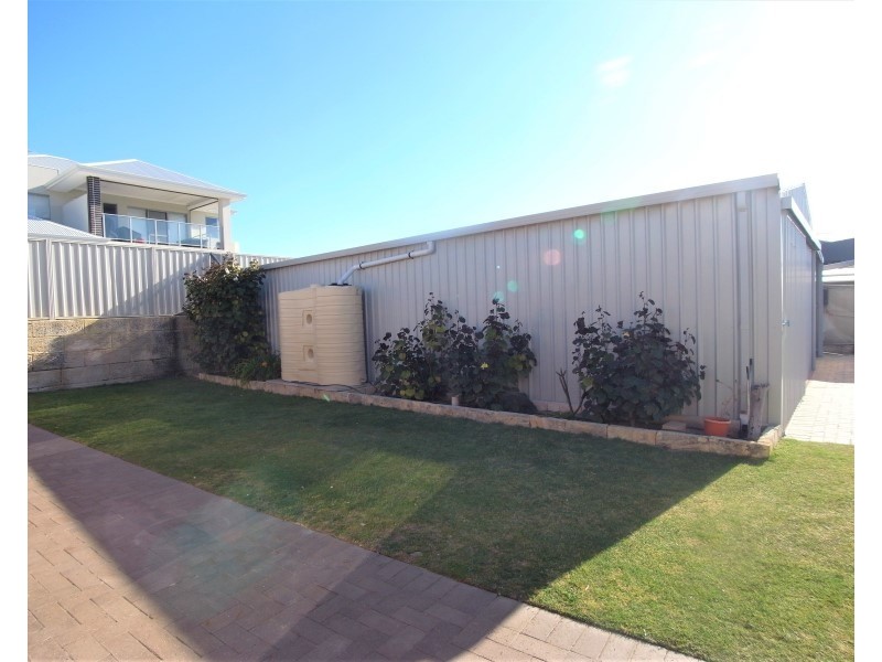 17  Hazel Avenue, Quinns Rocks WA 6030