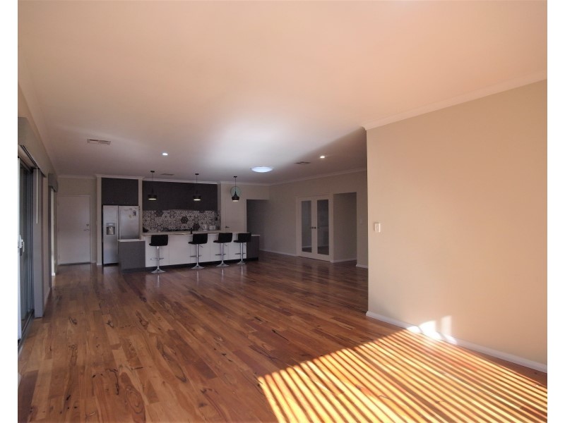 17  Hazel Avenue, Quinns Rocks WA 6030