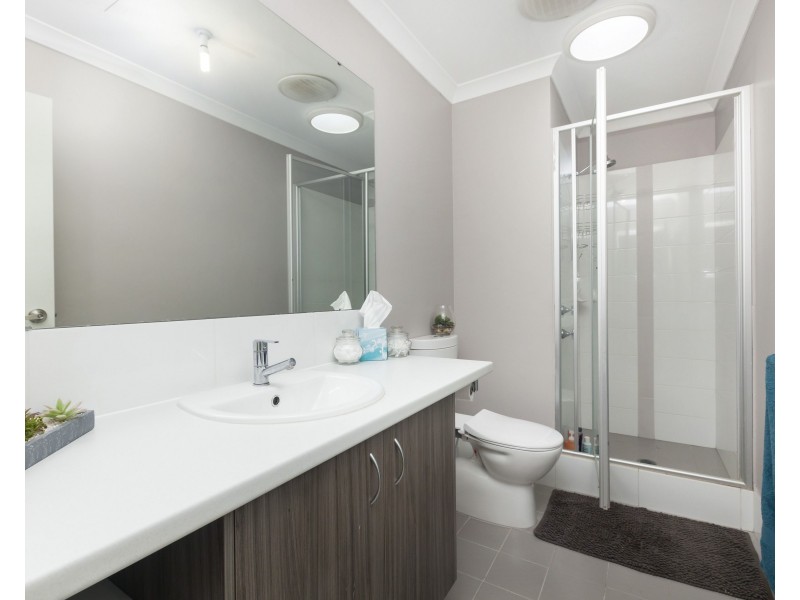 10 Biterax Elbow, Banksia Grove WA 6031