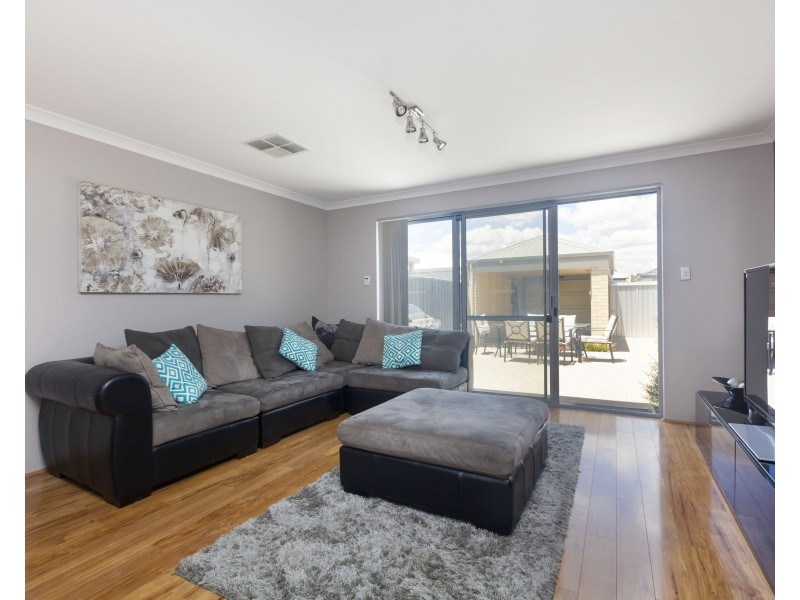 10 Biterax Elbow, Banksia Grove WA 6031