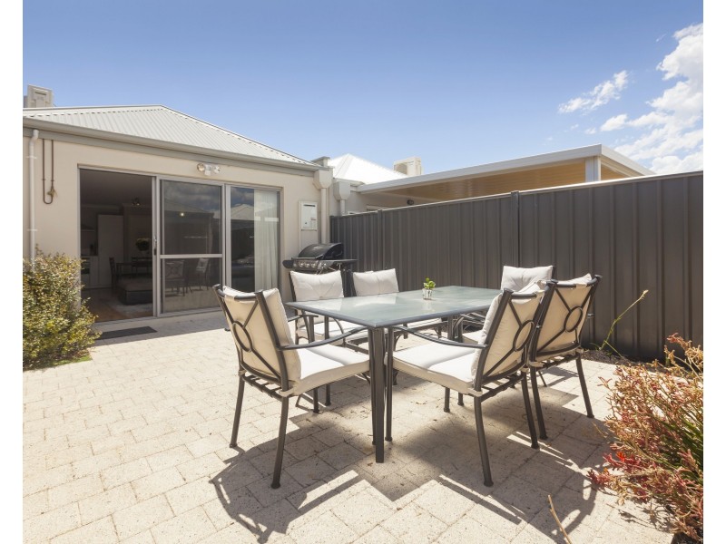 10 Biterax Elbow, Banksia Grove WA 6031