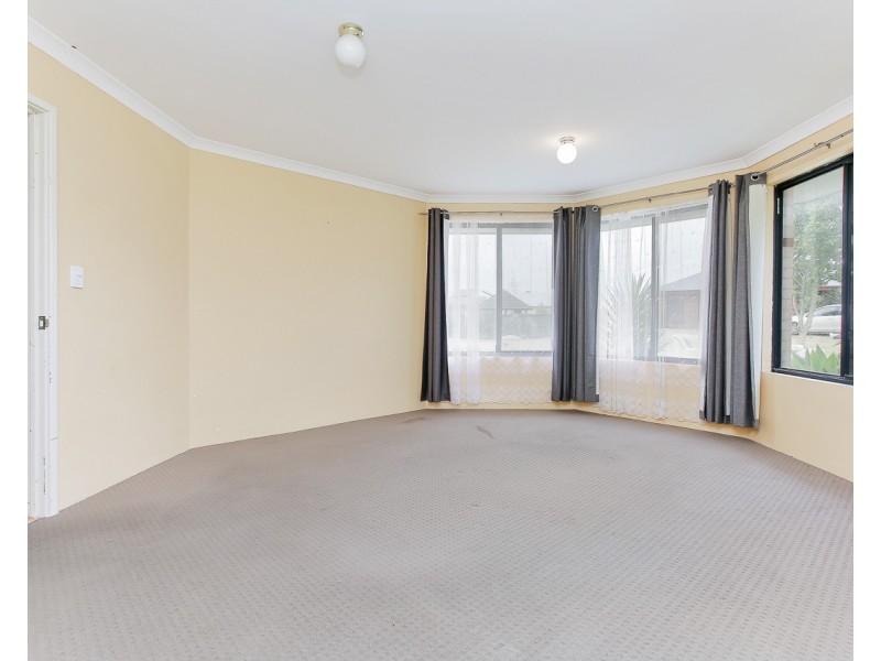 4 Warnford Street, Butler WA 6036