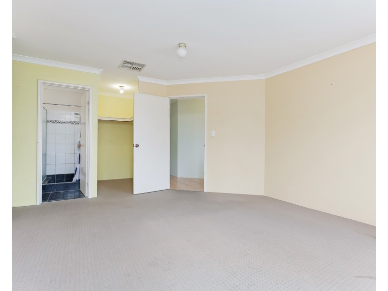 4 Warnford Street, Butler WA 6036