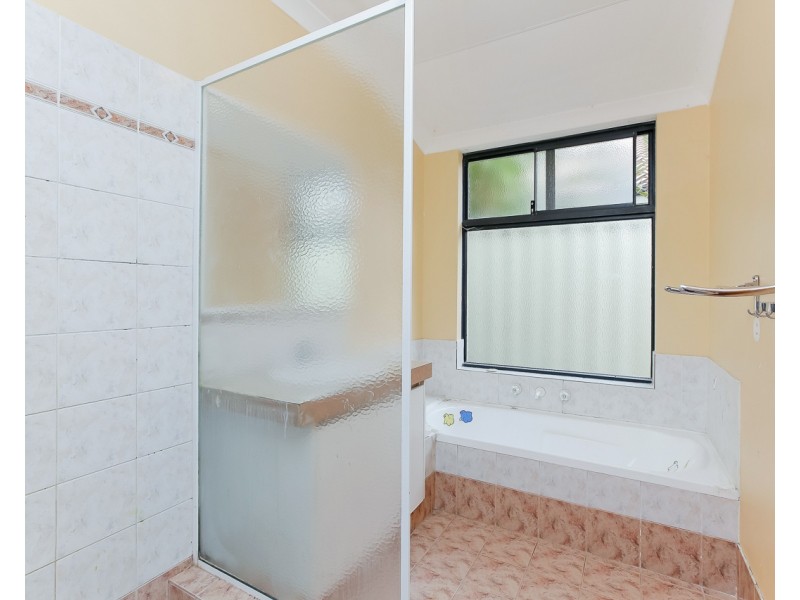 4 Warnford Street, Butler WA 6036