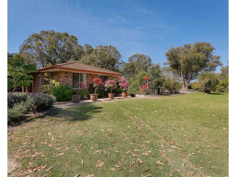 34 Kiln Road, Nowergup WA 6032